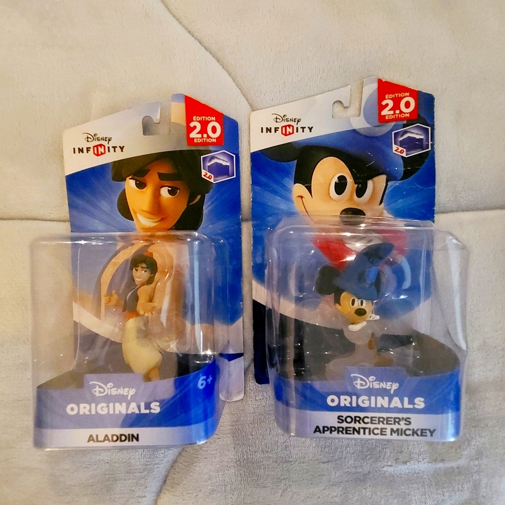 Disney Infinity 2.0 Crystal Mickey & Aladdin